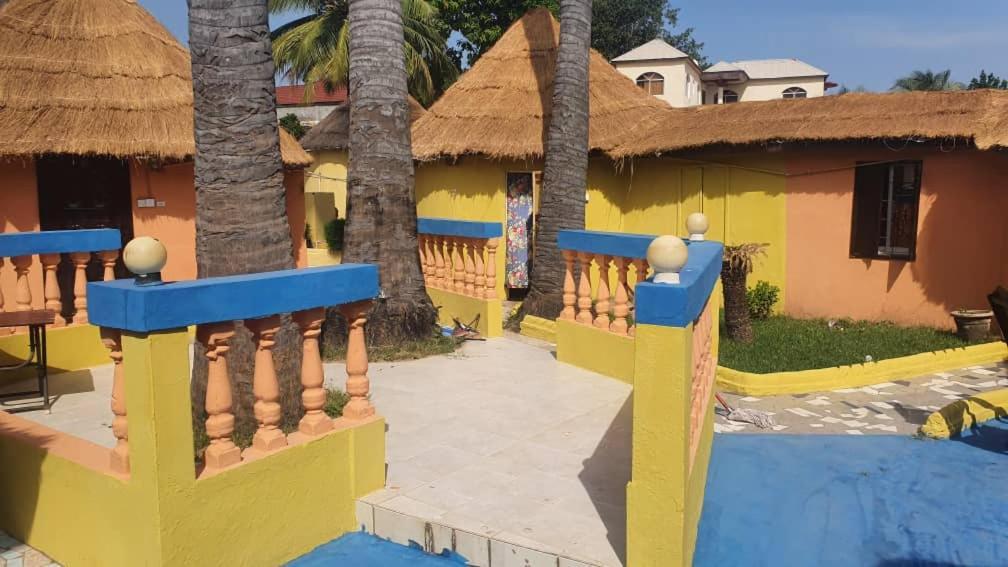 Easy Time Lodge Kololi Exterior foto