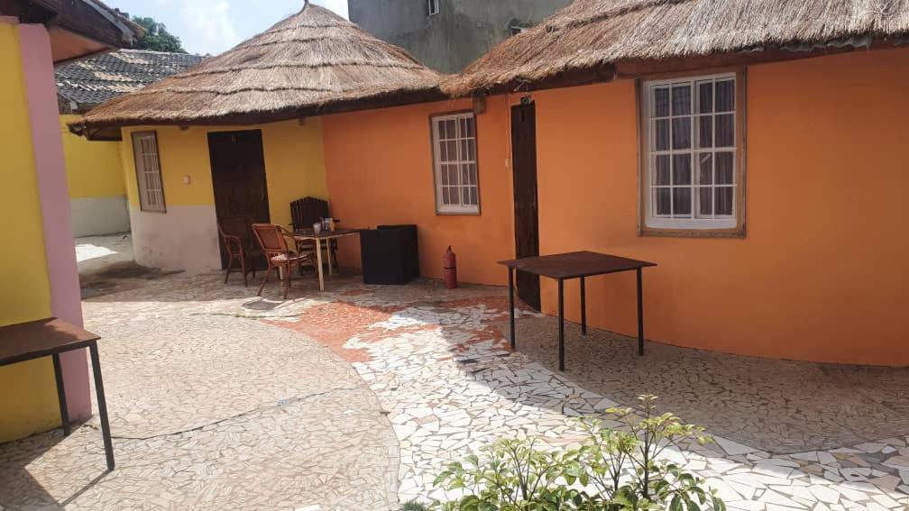 Easy Time Lodge Kololi Exterior foto