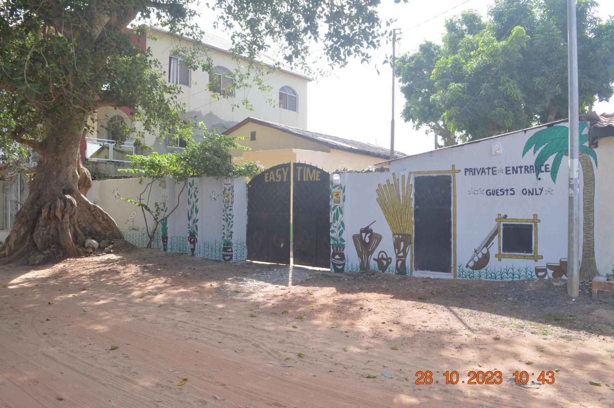Easy Time Lodge Kololi Exterior foto